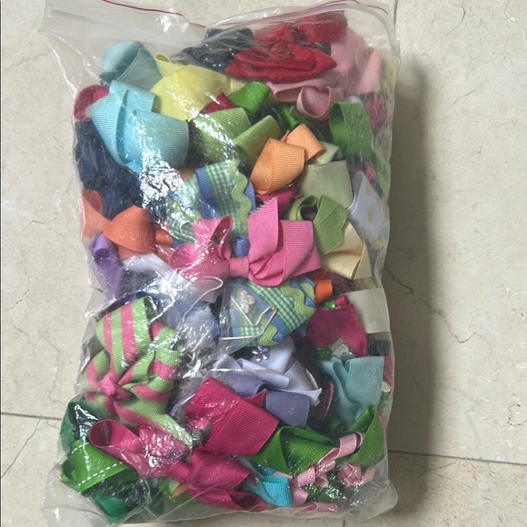Colorful Assorted Hair Bows - Picture 2 of 2